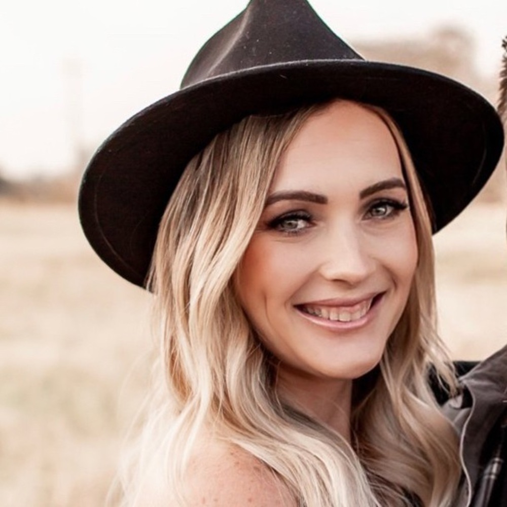 Meet your Posher, Jenna